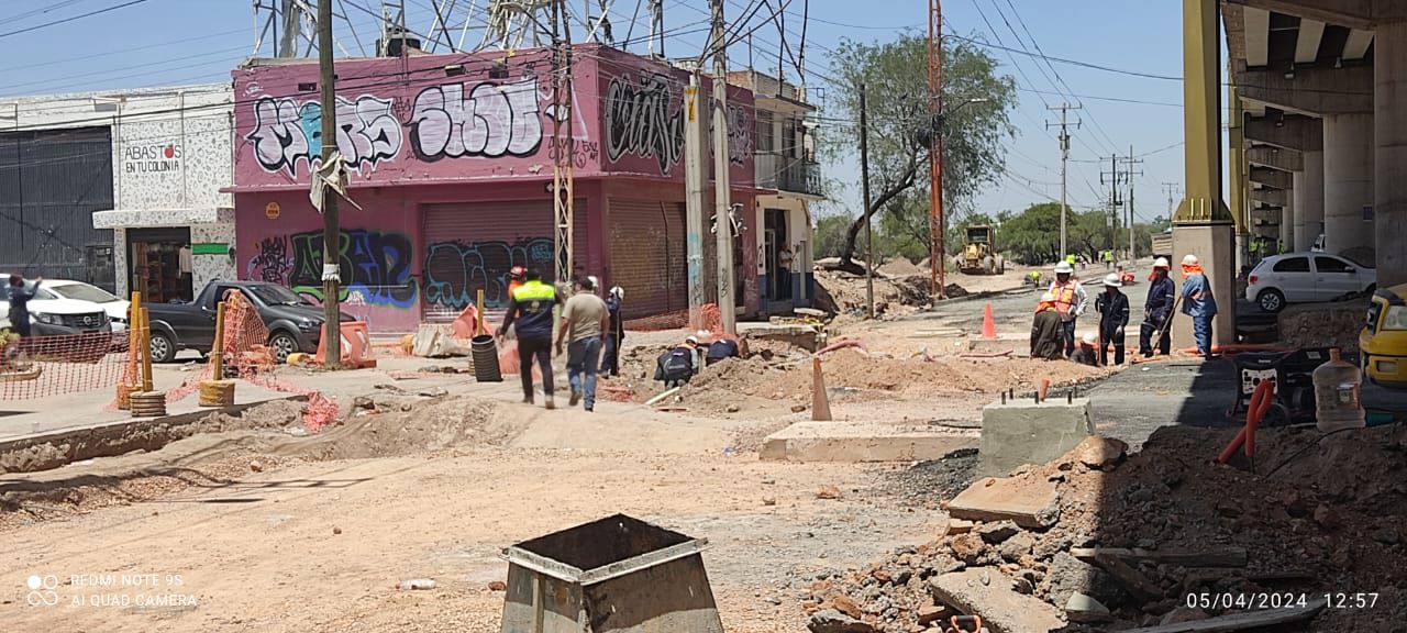 Se registra fuga de gas en obra de puente de periférico