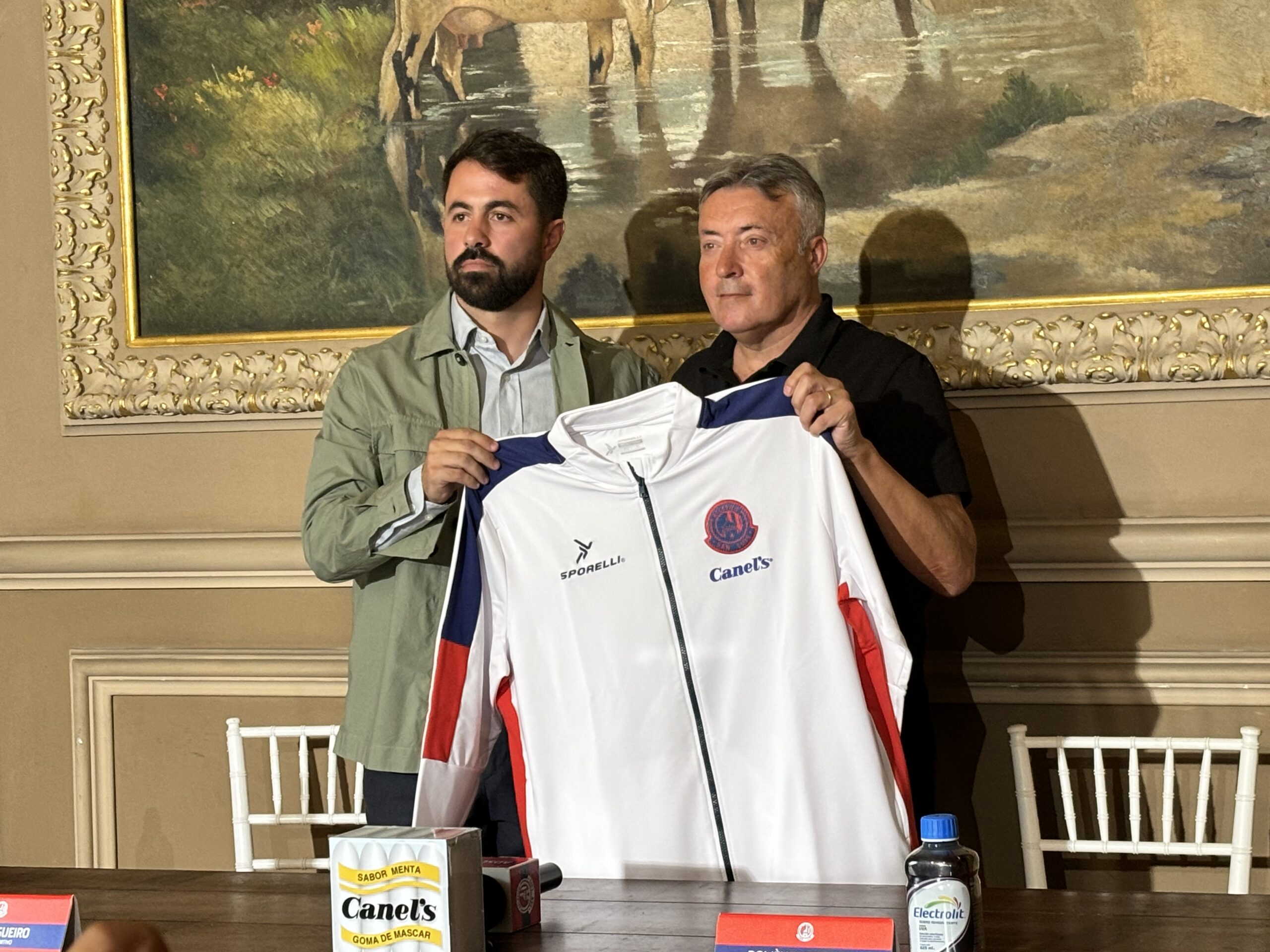 Atlético de San Luis presenta a Doménec Torrent como su nueva estratega