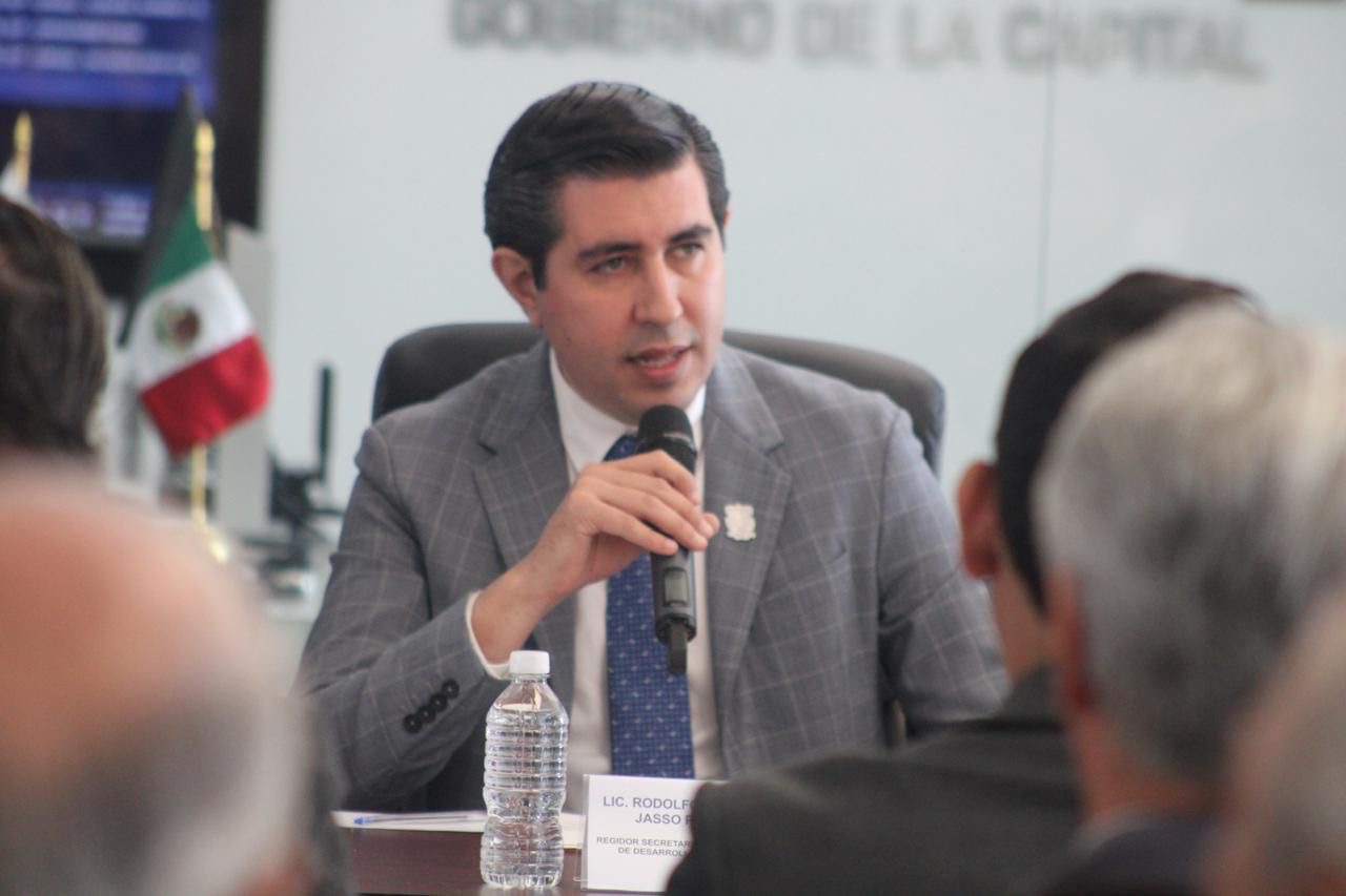 Buscan regular cobro de grúas particulares