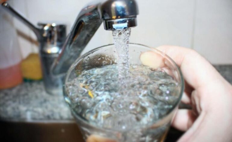 Potosinos consumen agua contaminada con arsénico y fluoruro advierte investigador de la UASLP