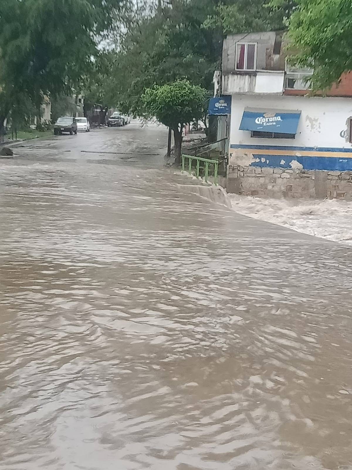 Suspenden clases por lluvias en zona Media y Huasteca