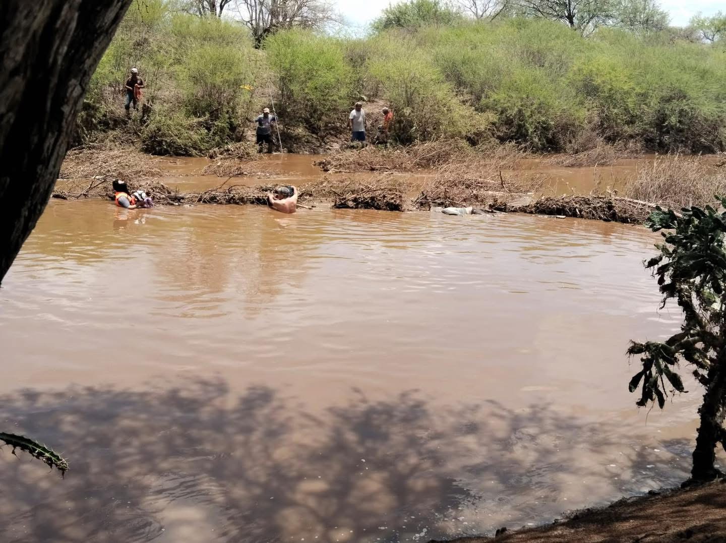 Localizan cuerpo de hombre que cayó a río en Tamuín