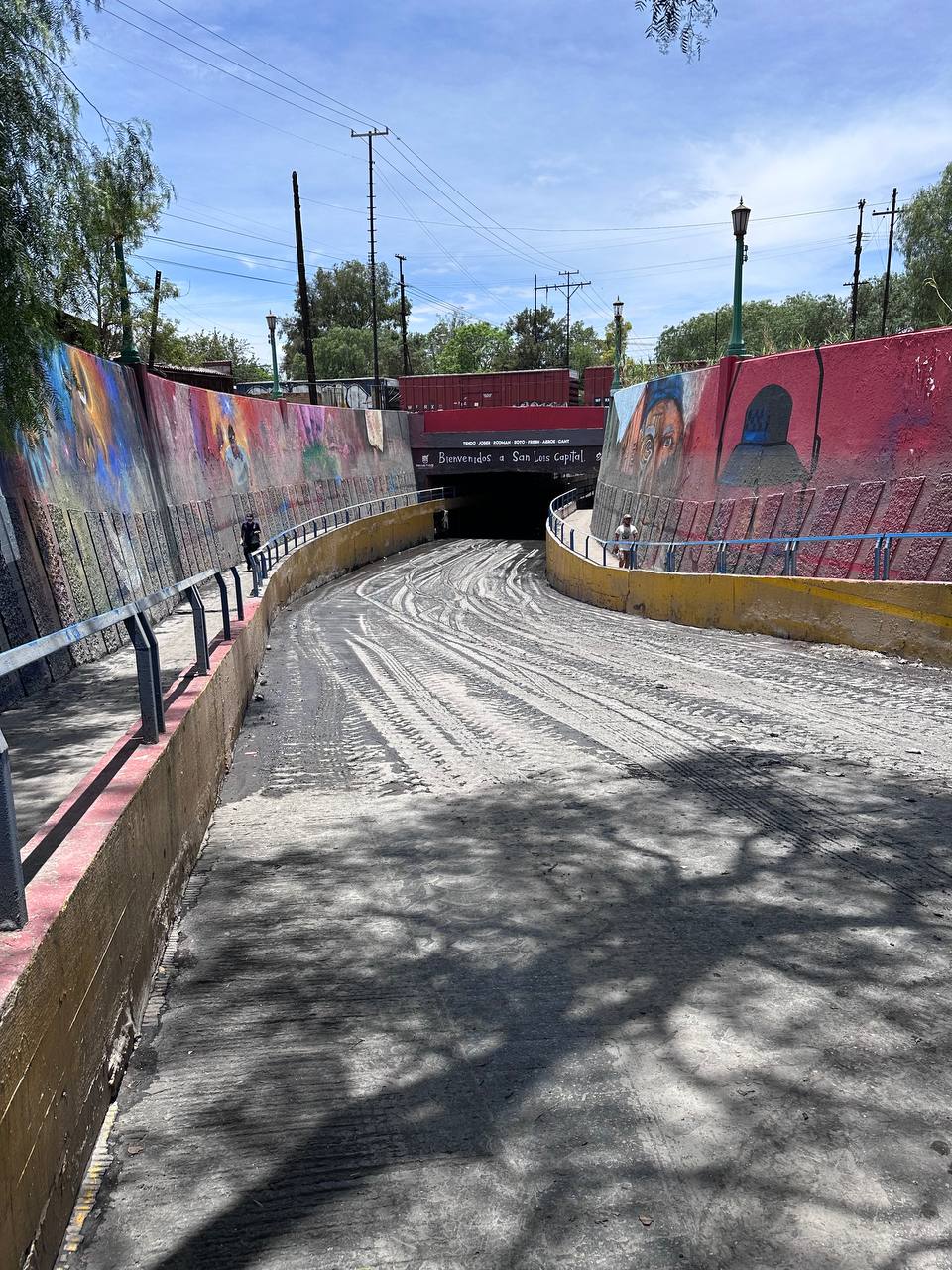 Paso vehiculares Manuel J. Othón y González Bocanegra quedan libres tras lluvias del fin de semana