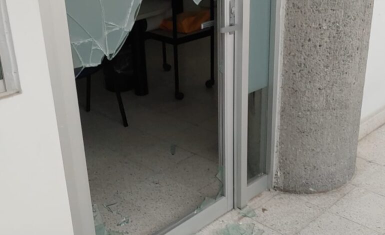Reporta la UASLP intento de extorsión a elemento de seguridad en torre administrativa