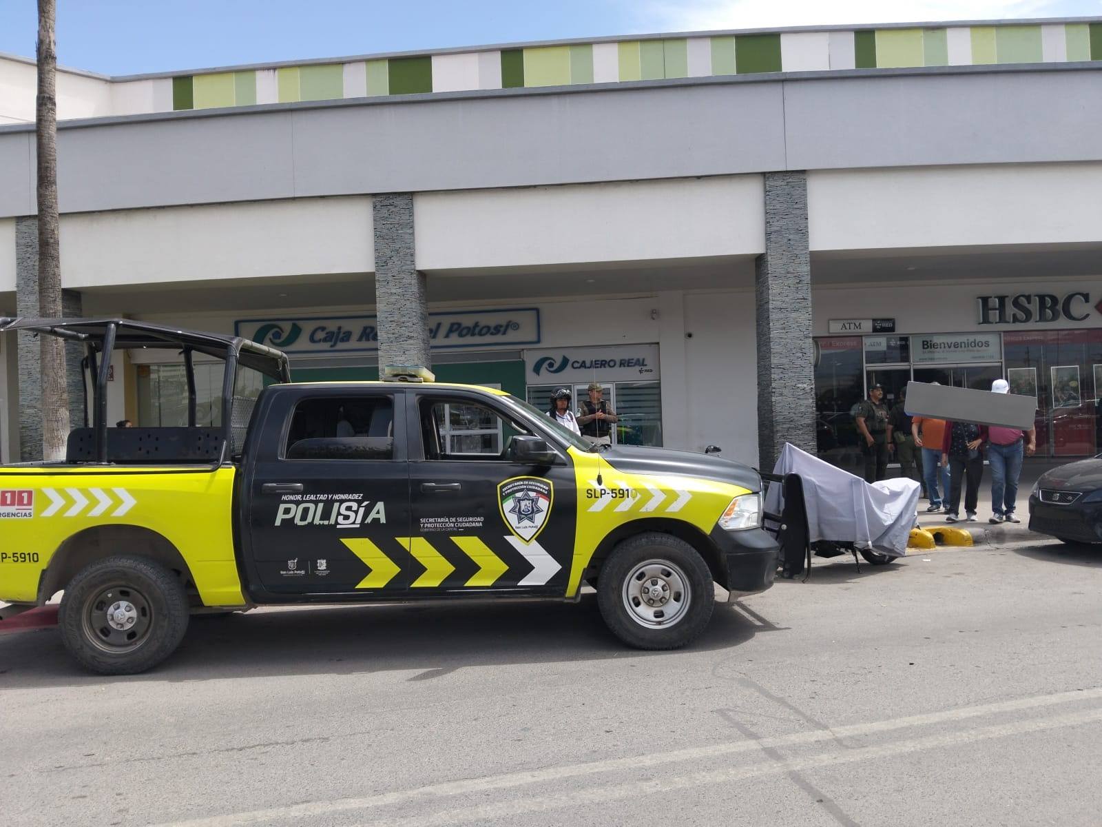 Asaltan sucursal bancaria de HSBC en Plaza Sendero
