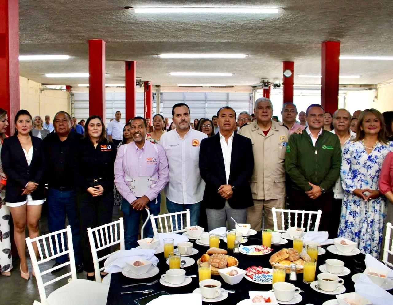 Inicia colecta escolar del Cuerpo de Bomberos