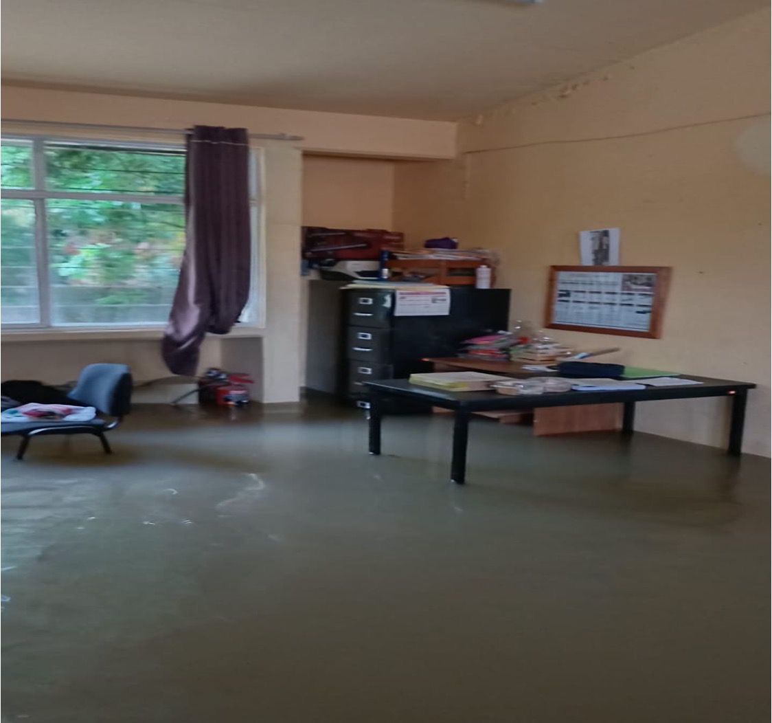 SEER realiza evaluación de daños en escuelas de la Huasteca