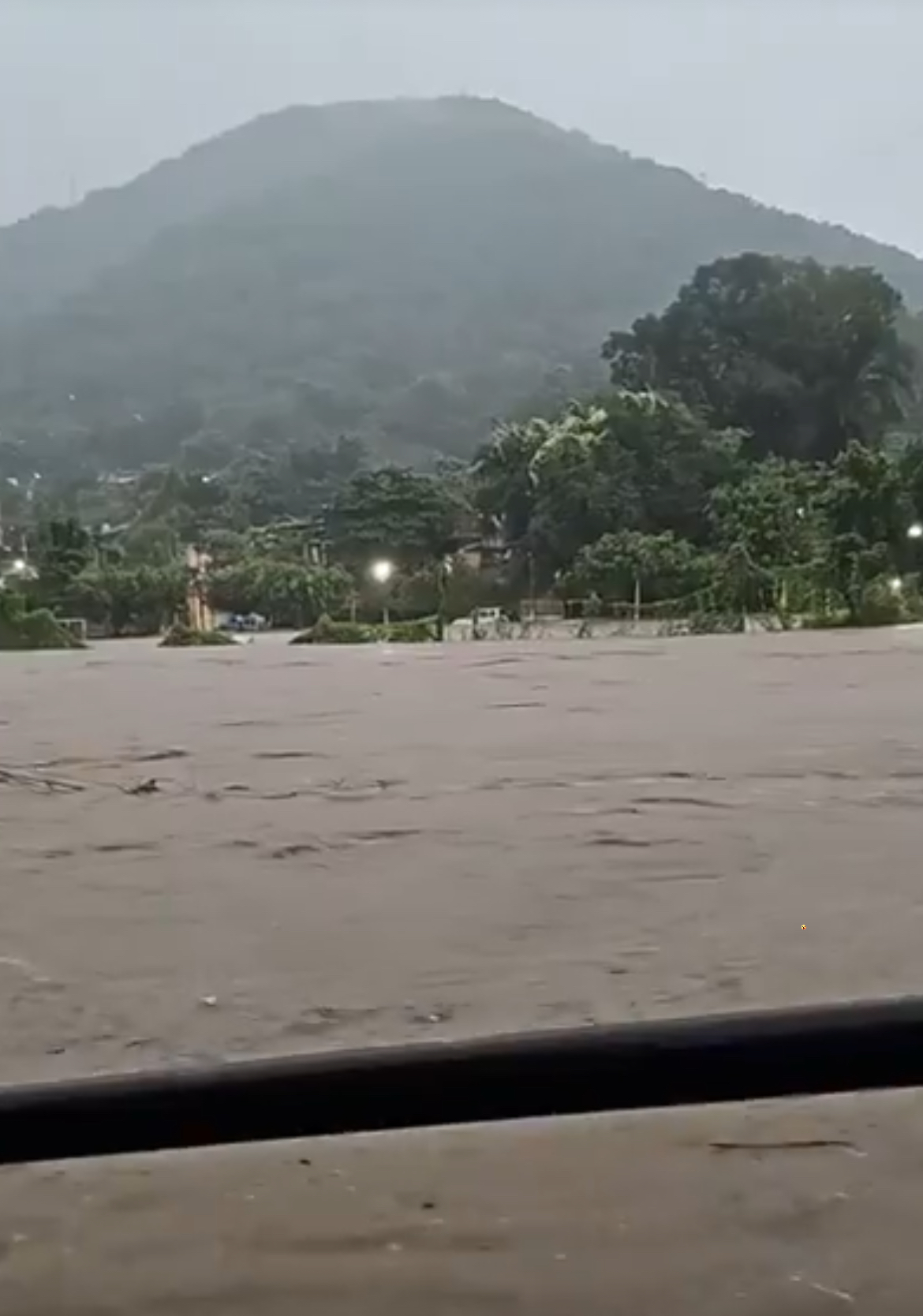 Lluvias ponen en alerta máxima a la Huasteca potosina