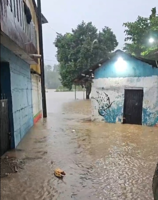 SEGE anuncia suspensión de clases en municipios huastecos por fuertes lluvias