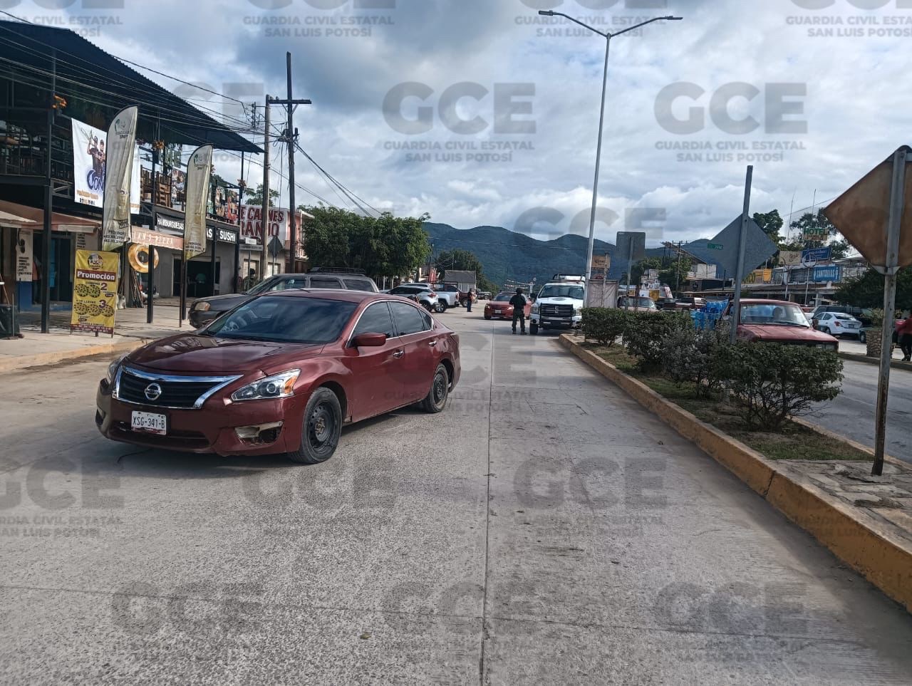 Tras persecución, GCE asegura ponchallantas y coche en El Naranjo
