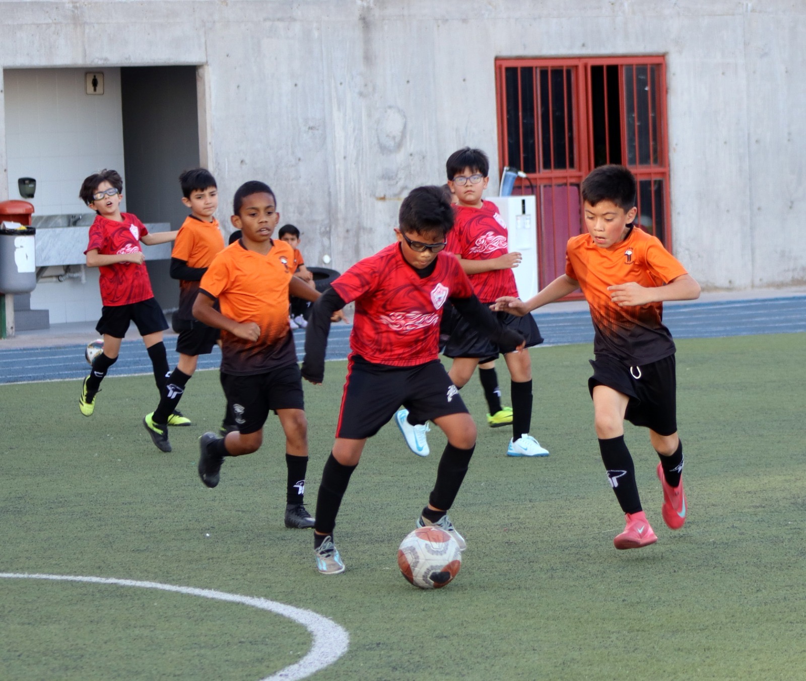 Gran triunfo del Instituto Hispano Inglés en futbol infantil