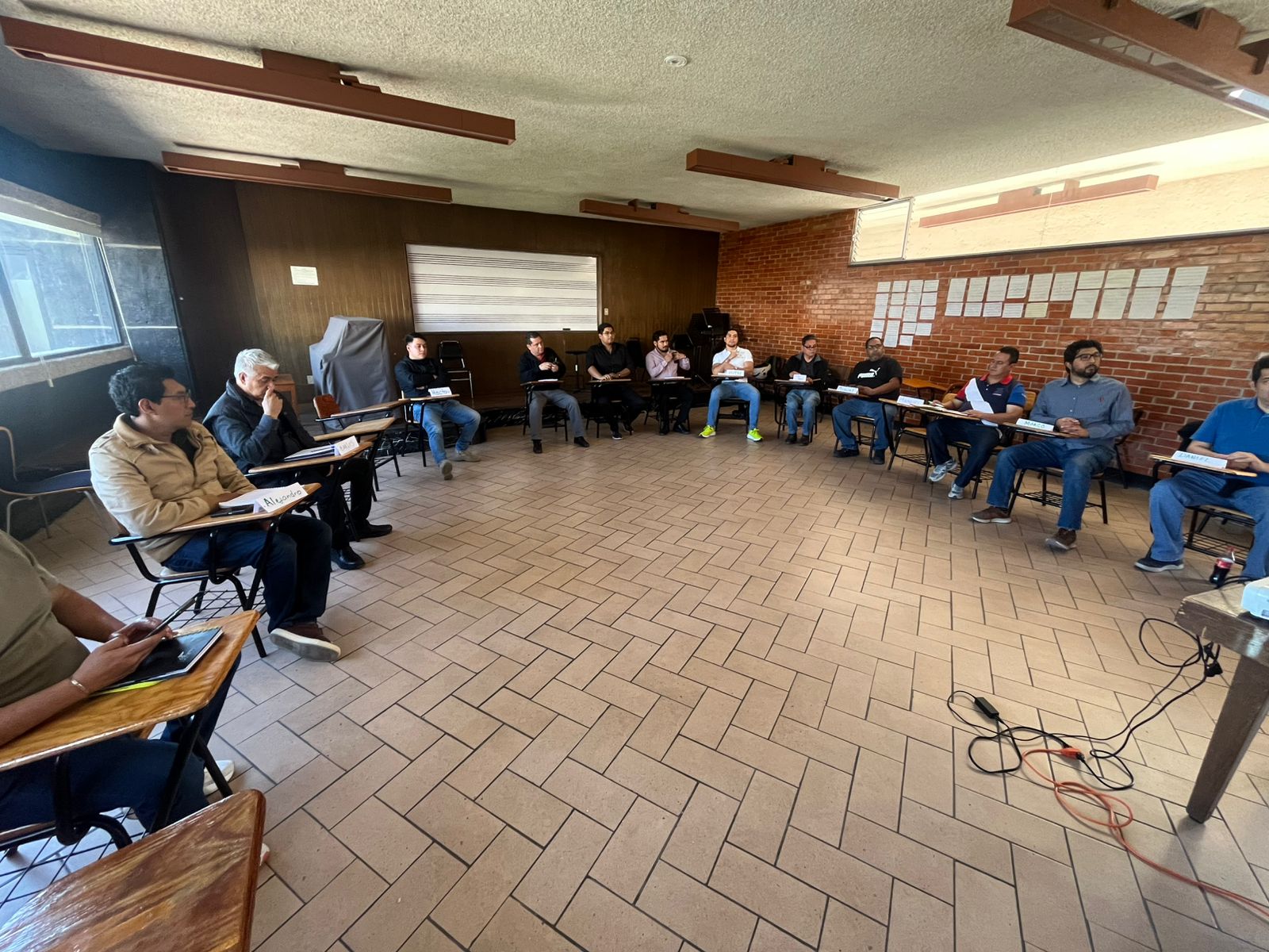 Gobierno Estatal capacita a más de 250 personas en reeducación en género