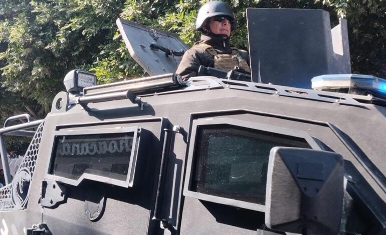 Detienen a tres elementos de la GCE en poder de armamento