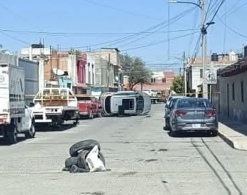 Tras persecución y volcadura, PDI detiene a delincuente