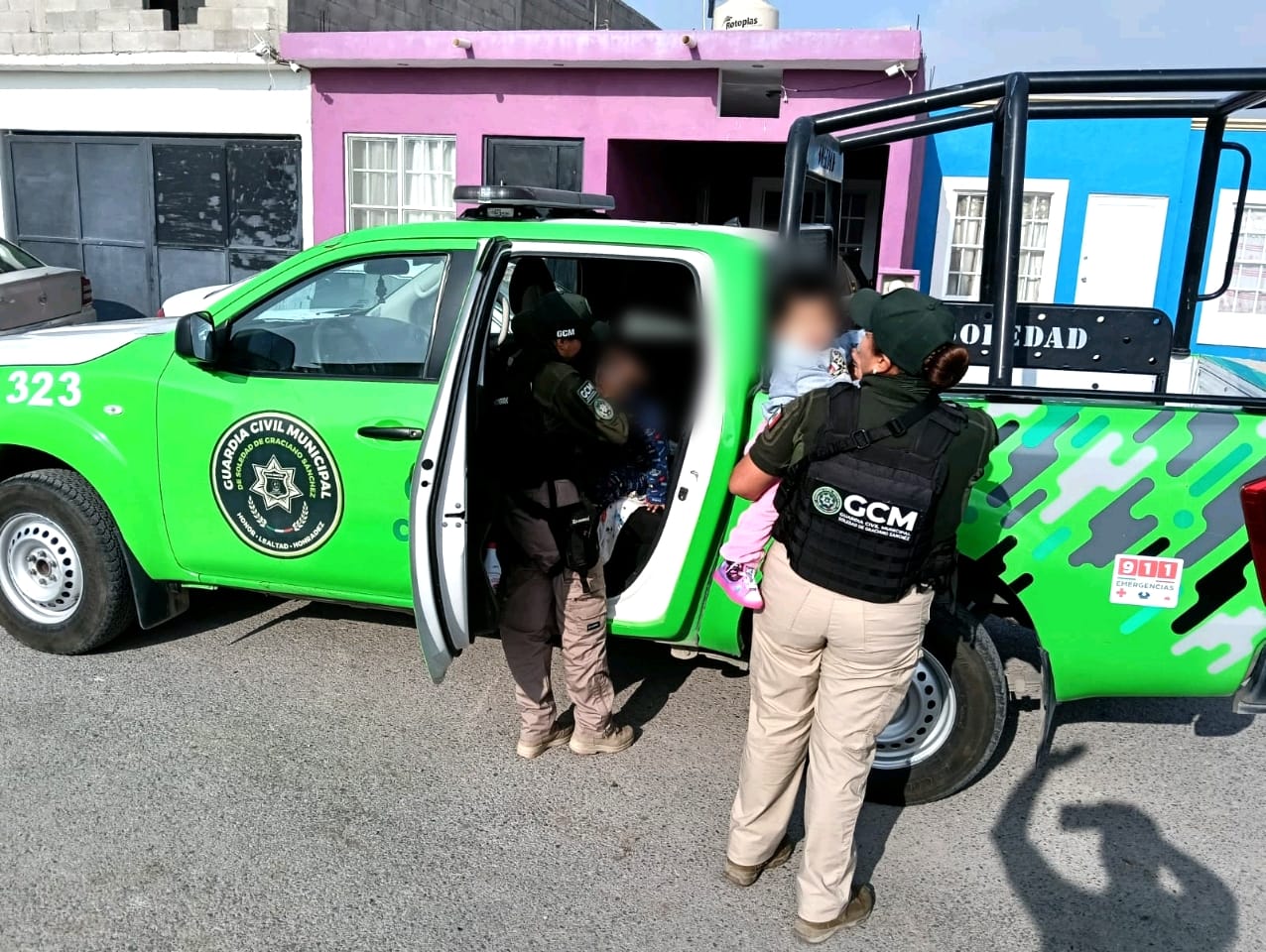 Guardia Civil de Soledad resguarda a dos menores y detiene a madre por presunto maltrato infantil