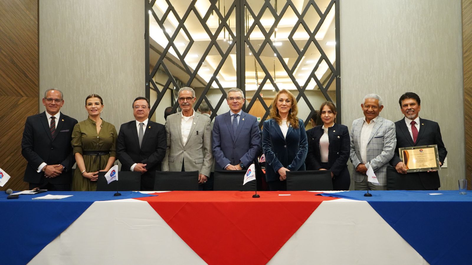 Jaime Chalita Zarur rinde protesta como presidente del CEM en SLP