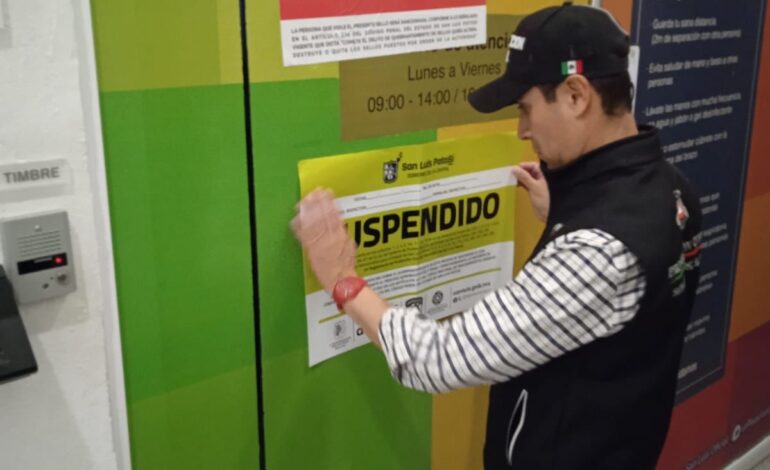 Clausuran oficinas de Plaza San Luis por riesgo estructural