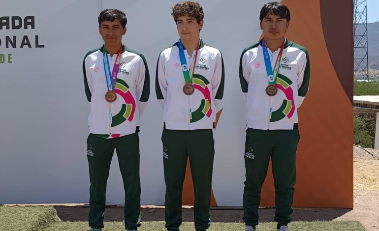 SLP gana bronce en ciclismo por equipos