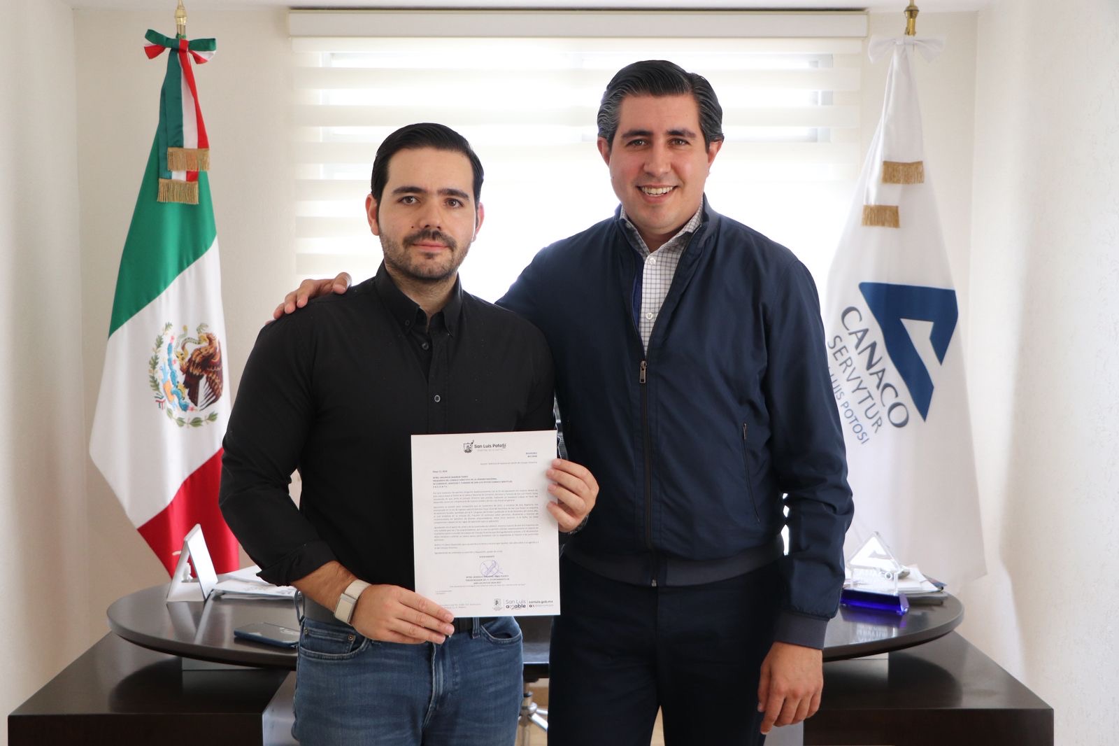 Acuerdan apoyos para jóvenes emprendedores