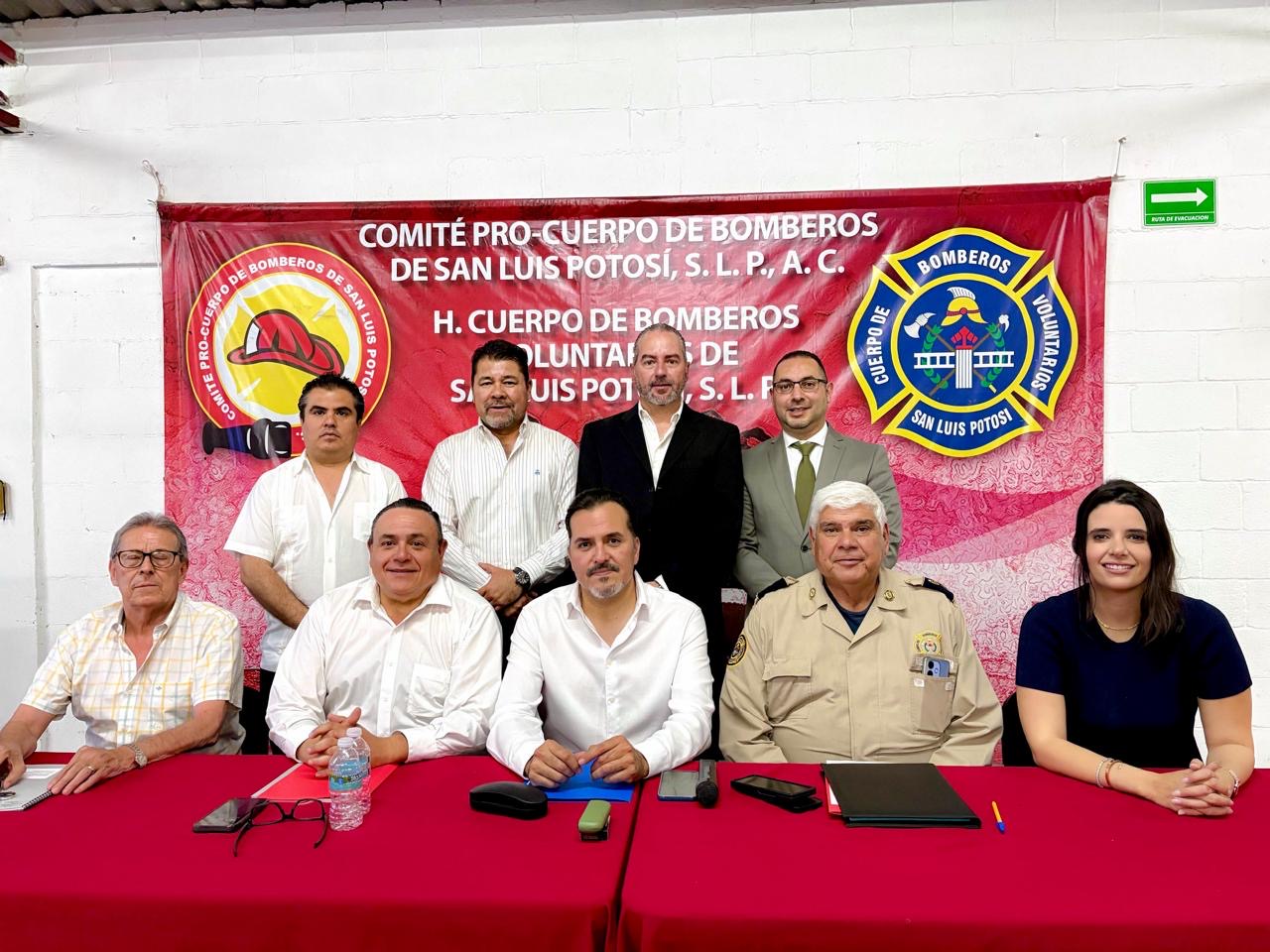 Rinde informe presidente del Patronato de Bomberos