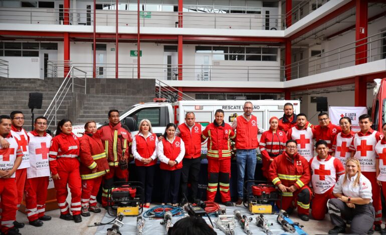 Fortalecen con nuevo equipamiento a la Cruz Roja
