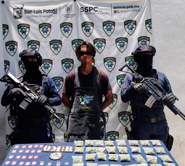 Detienen con 100 dosis a distribuidor de droga en Abastos