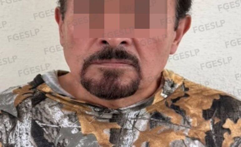 Detienen a profesor por violación en contra de una estudiante