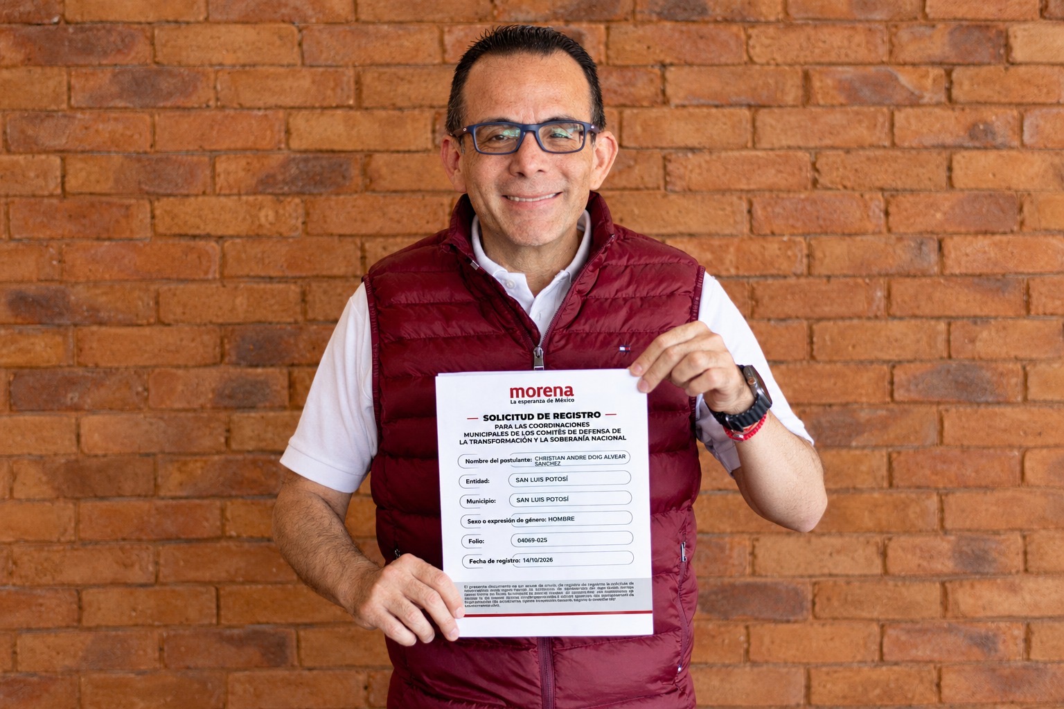 Christian Doig se registra para buscar la candidatura de Morena a la capital