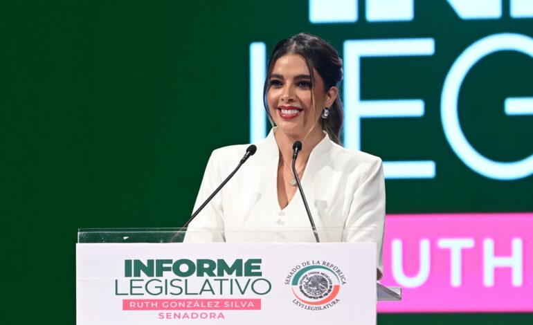Ruth González presenta informe legislativo
